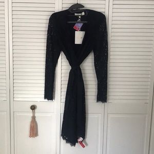 DIANE VON FURSTENBERG JULIAN TWO LACE WRAP DRESS